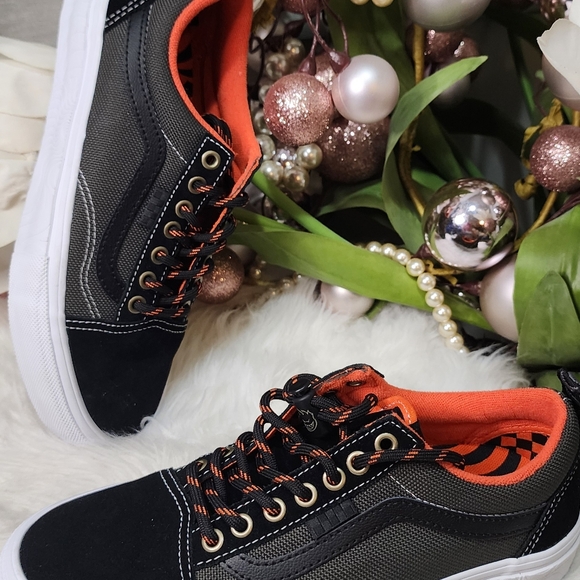 VANS Old Skool Skate Old Skool Spitfire Black/Flame Authentic 100% Men's7.5/W9 - Picture 9 of 9